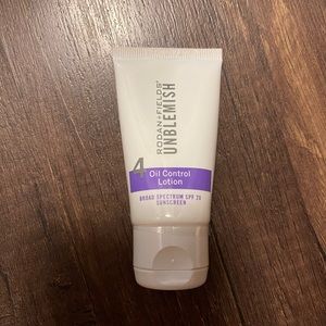 Rodan + Fields Unblemished Step 4